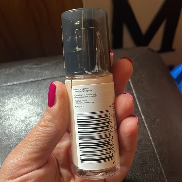 Revlon Colorstay - Picture 2 of 3